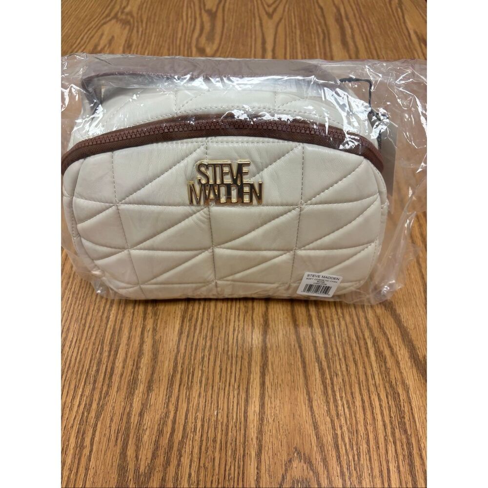 Steve Madden cosmetic/ top handle bag, NWT
